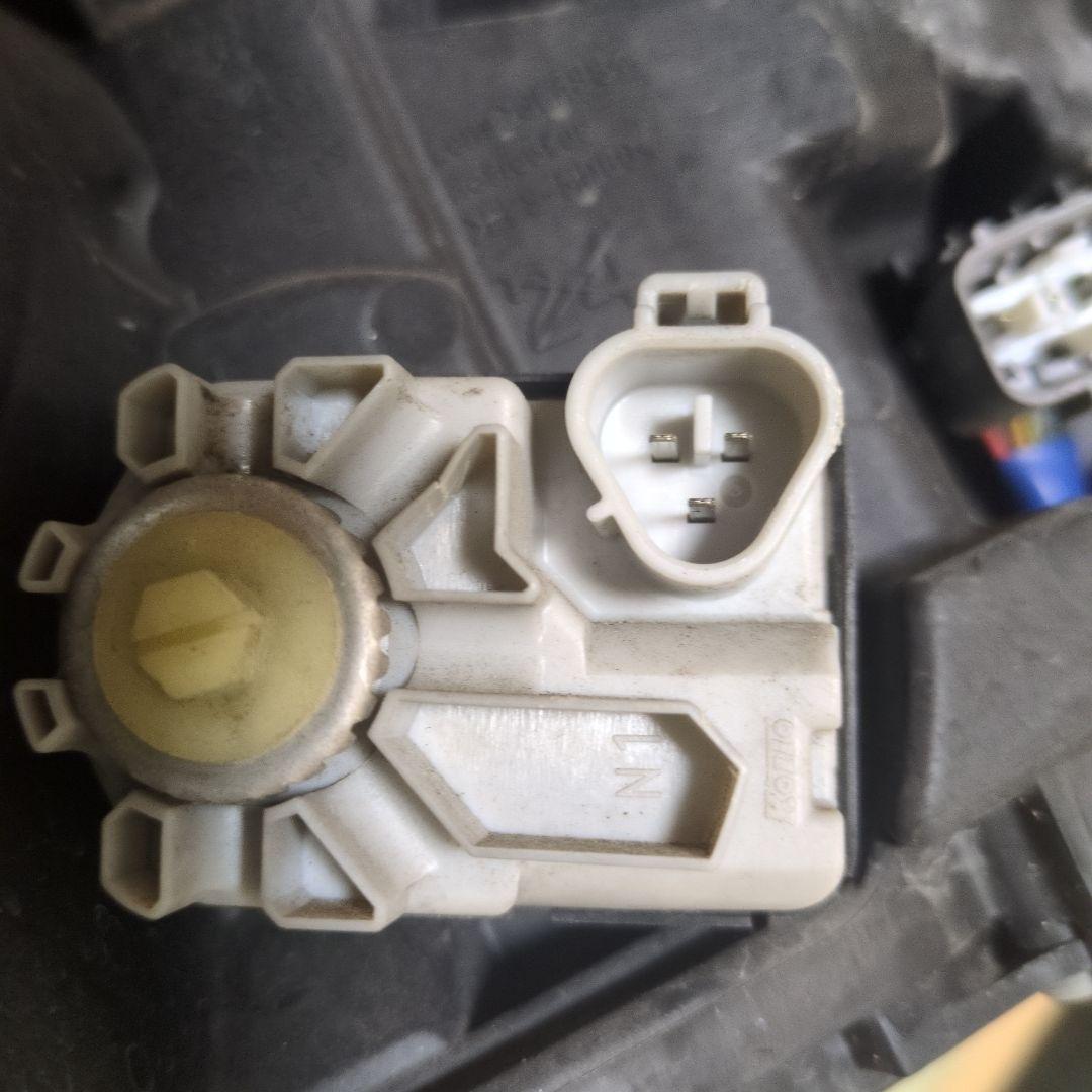 86 前期純正ヘッドライト左右中古　zn6 hid　バラスト付