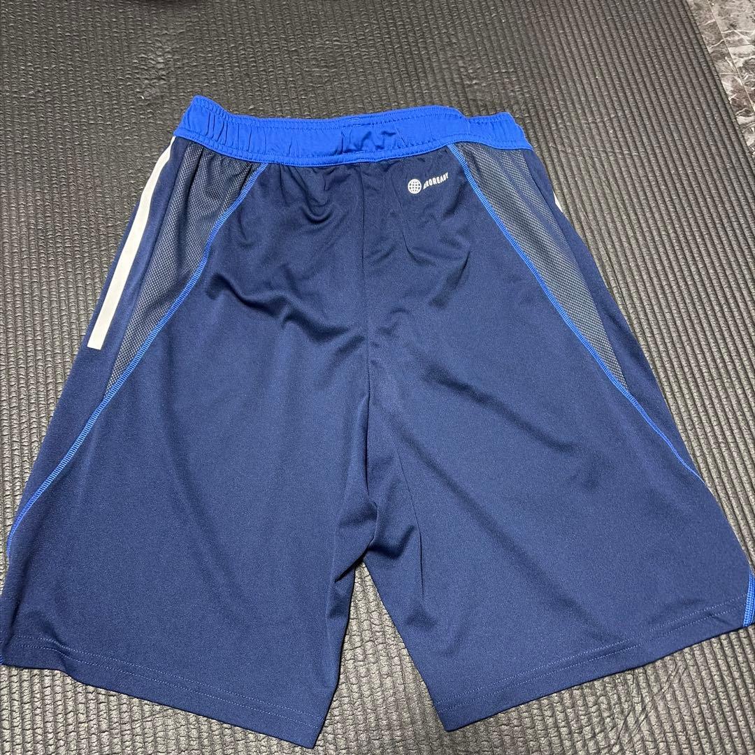 サッカー日本代表　ハーフパンツ　トレーニングパンツ