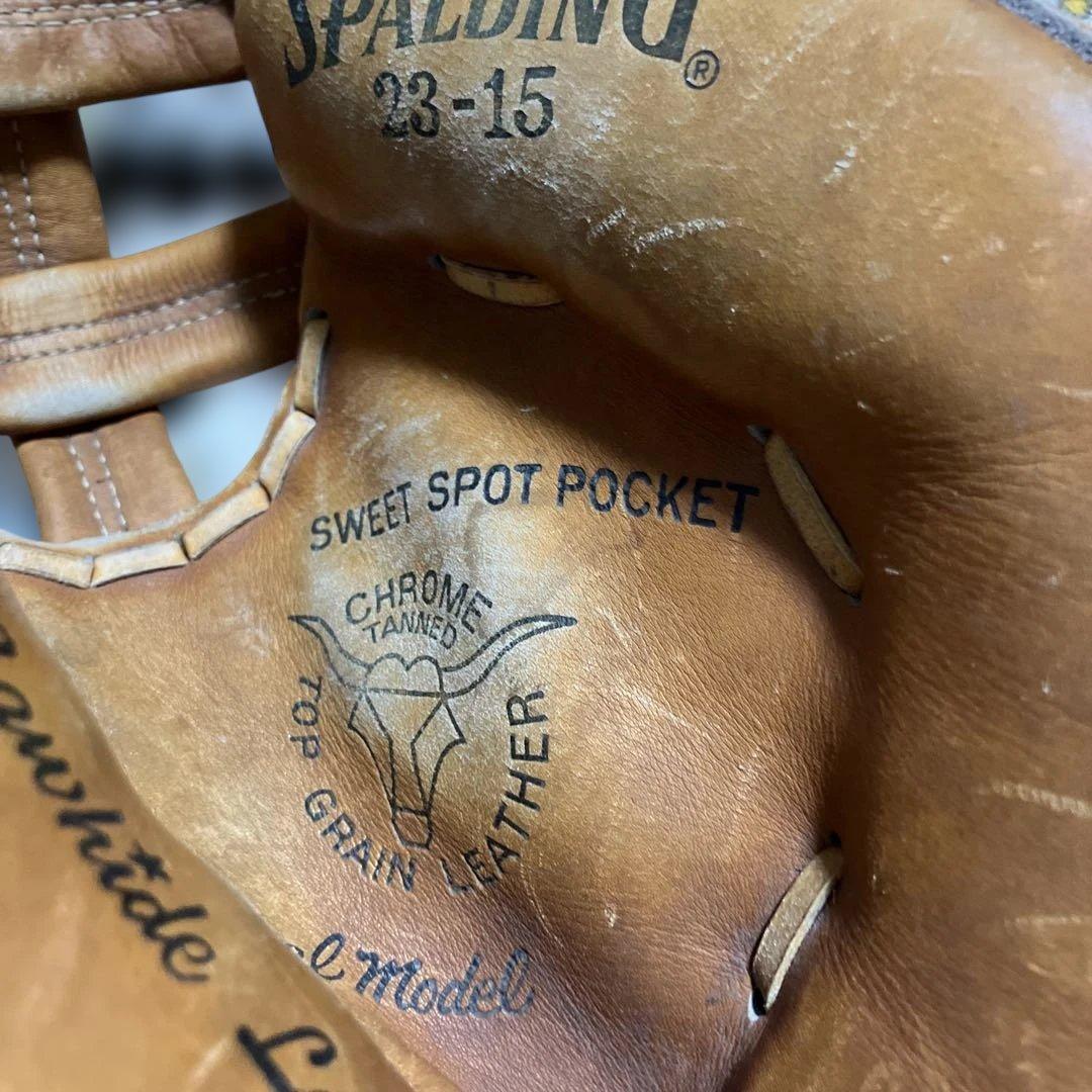 キャッチャーミット　SPALDING23-15 プロフェッショナルモデル　球付き