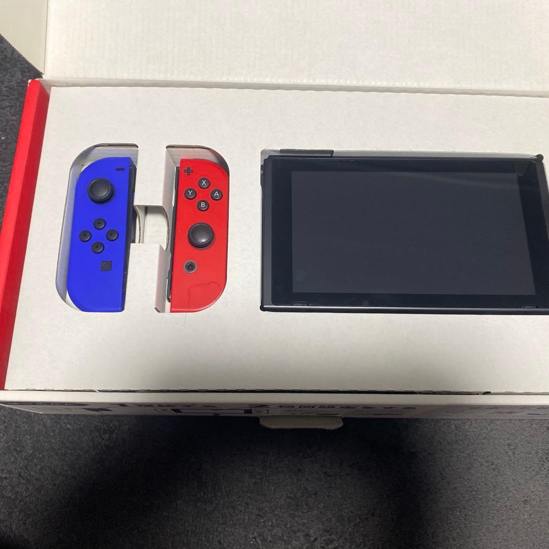 Switch 本体　ジョイコン