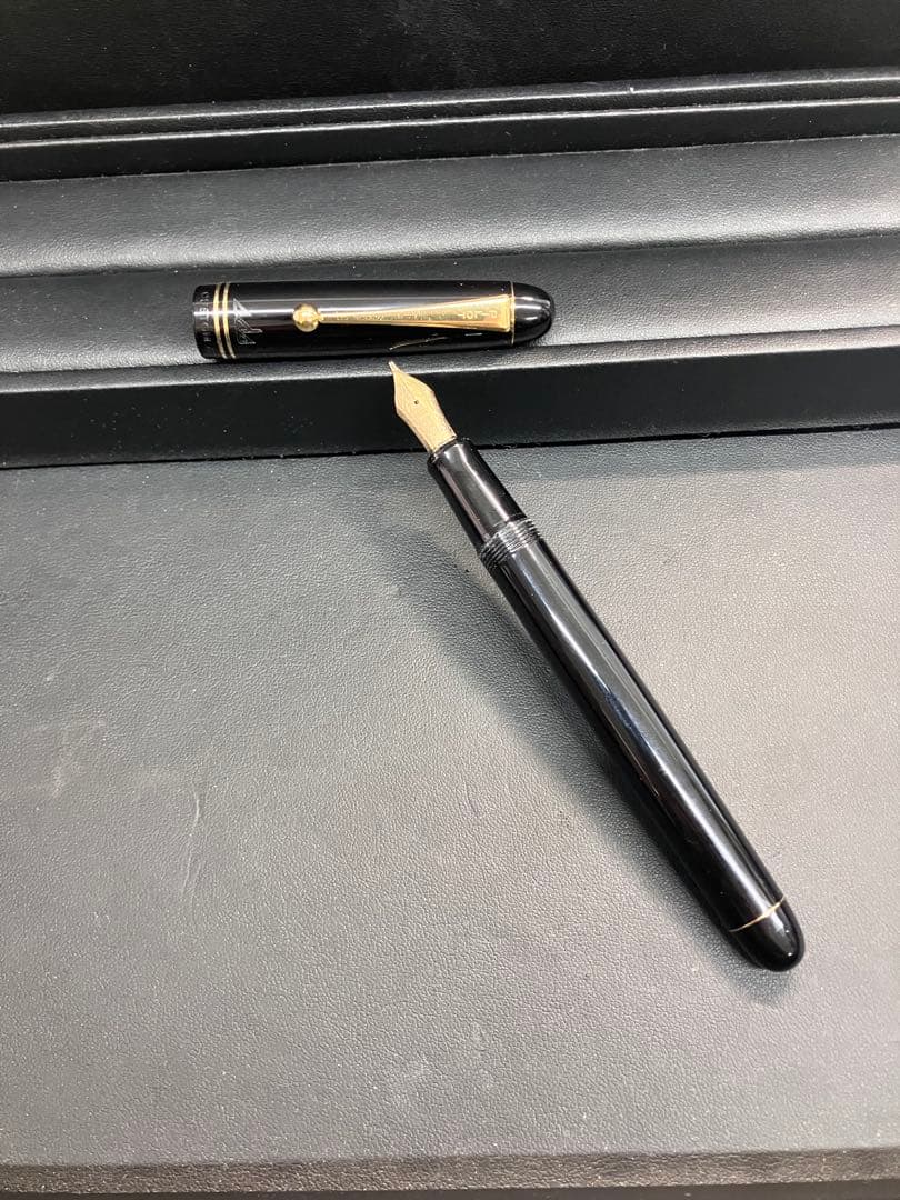 PILOT 万年筆 創業67年記念モデル CUSTOM67 14K585 M中字