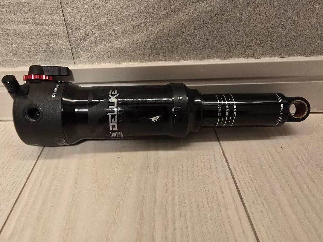 ROCKSHOX DELUXE Select+ リアサス 205×60