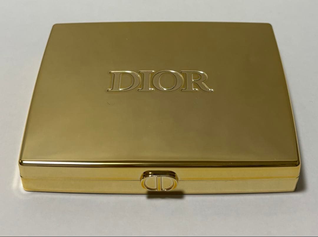 DIOR ディオールショウ サンククルール 636 ファイアリーサーカス