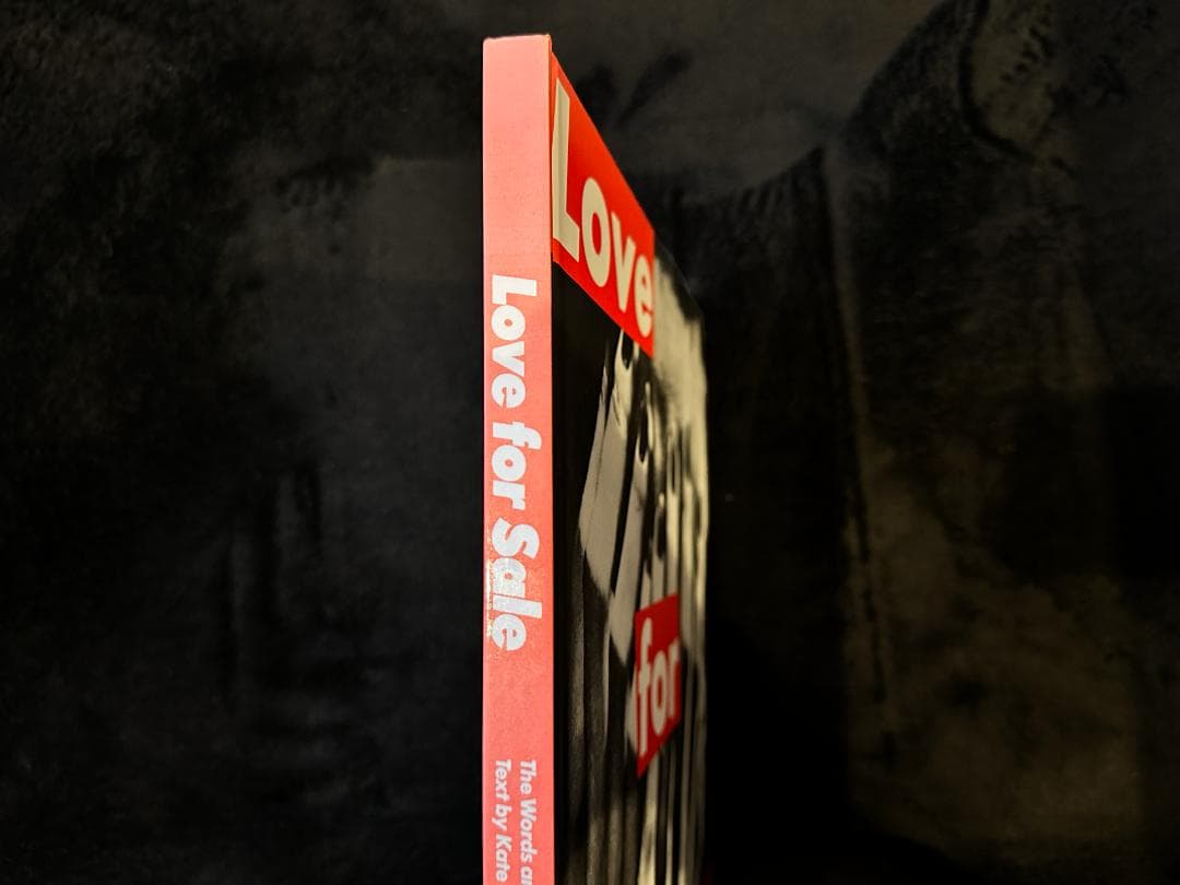 Barbara Kruger 『Love for sale』ハードカバー版