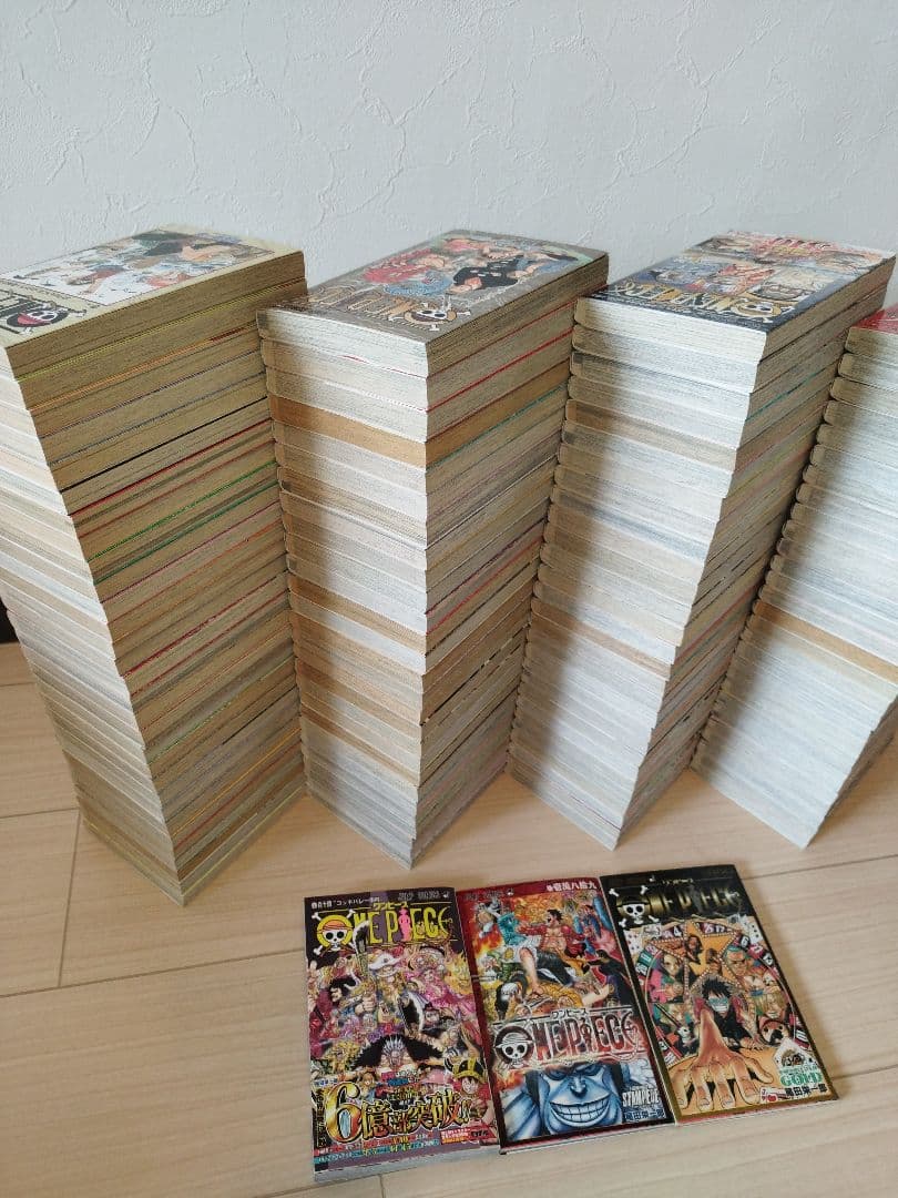 24時間以内発送できます！ ワンピース 1巻〜114巻　 全巻セット+関連本2冊