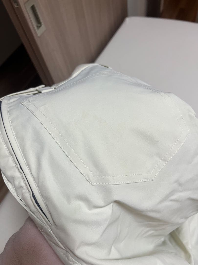 女性用スノーボードウェア上下セット　DLITE ピンク　ホワイト