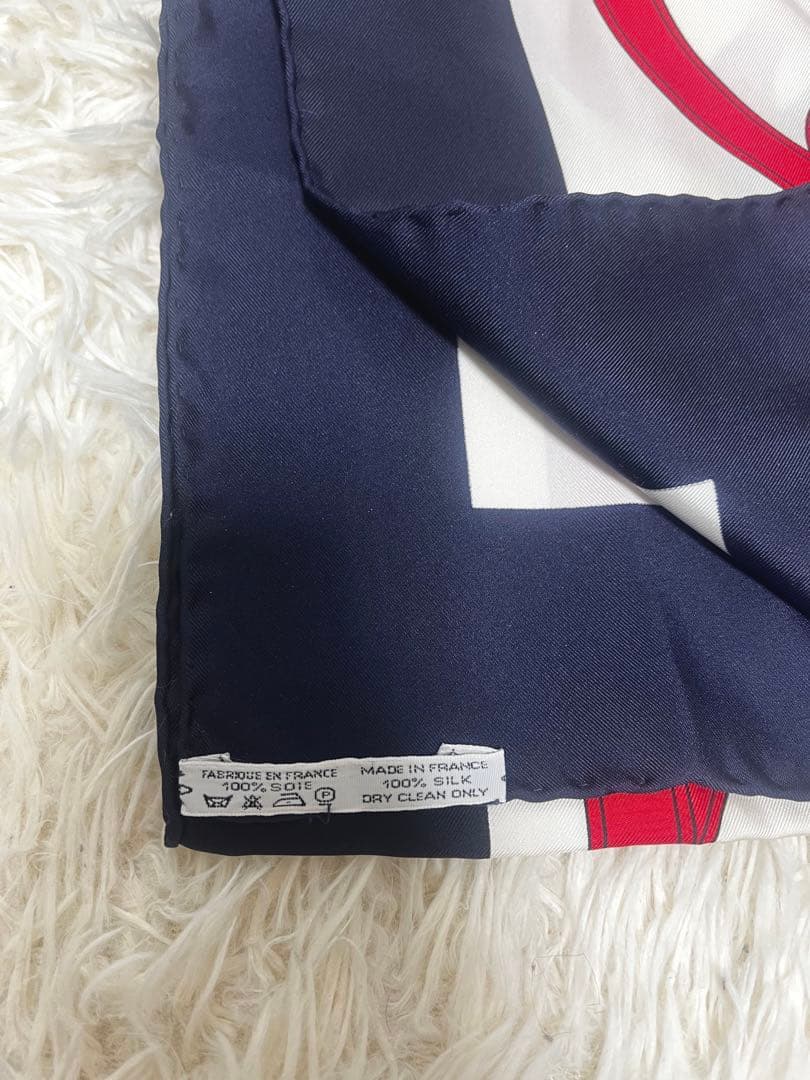HERMÈS シルクスカーフ 馬具デザイン
