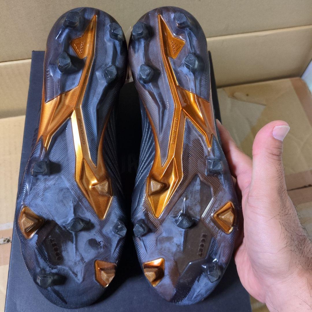 adidas アディダス プレデター 18＋ FG/AG
