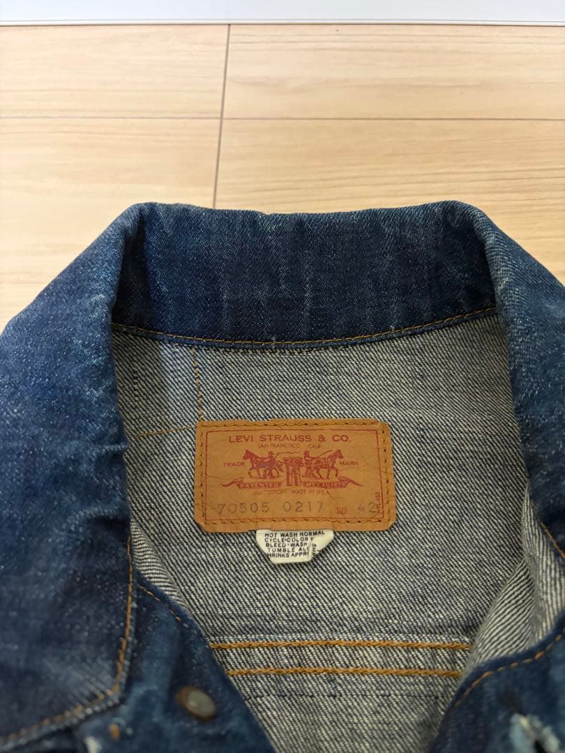 LEVI'S 70505-0217 EMBROIDERED マッシュルーム
