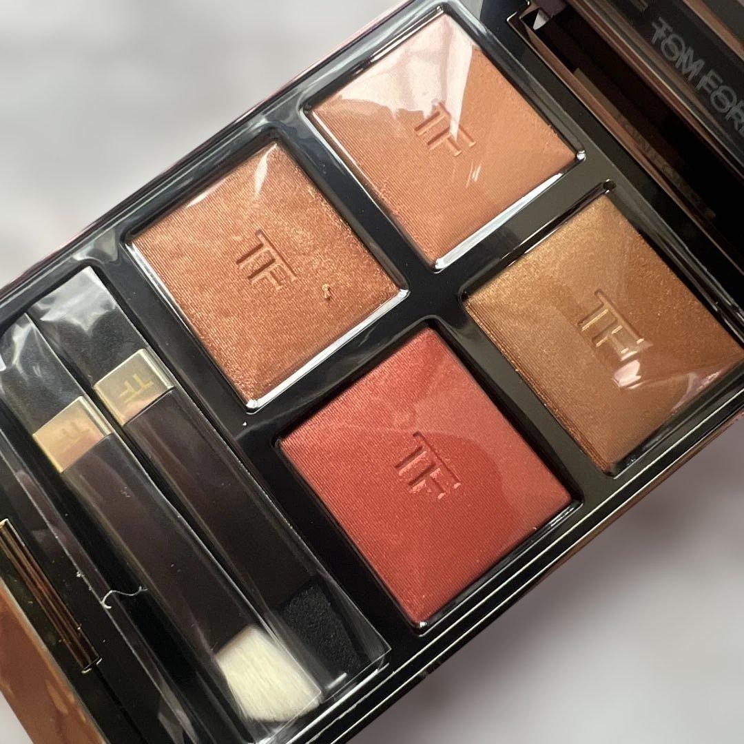 TOM FORD アイカラークォード 41A ピーチドーン