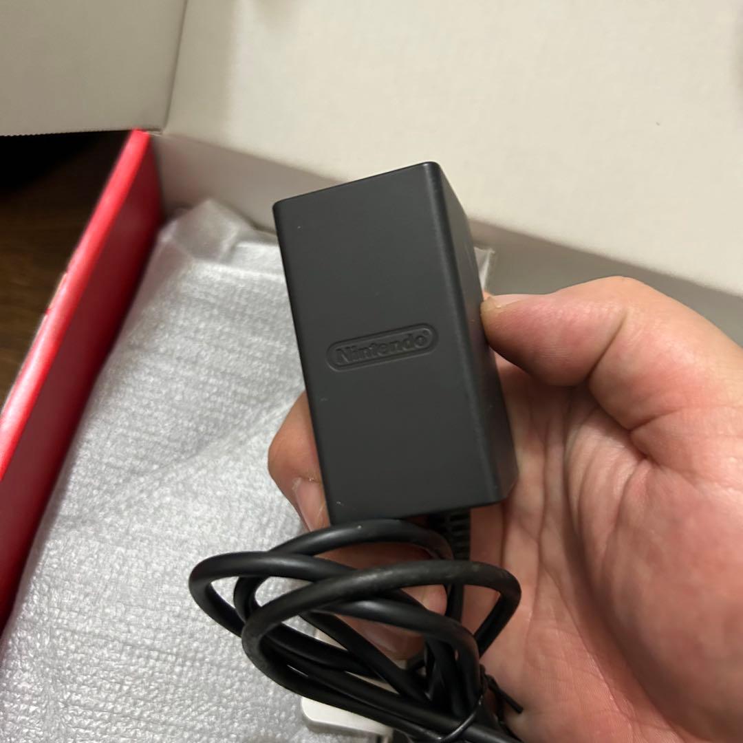 美品　Nintendo Switch 本体　付属品完備　グレー　　使用少ない
