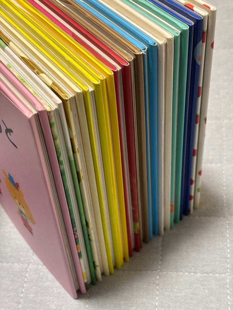 絵本　くまのがっこう