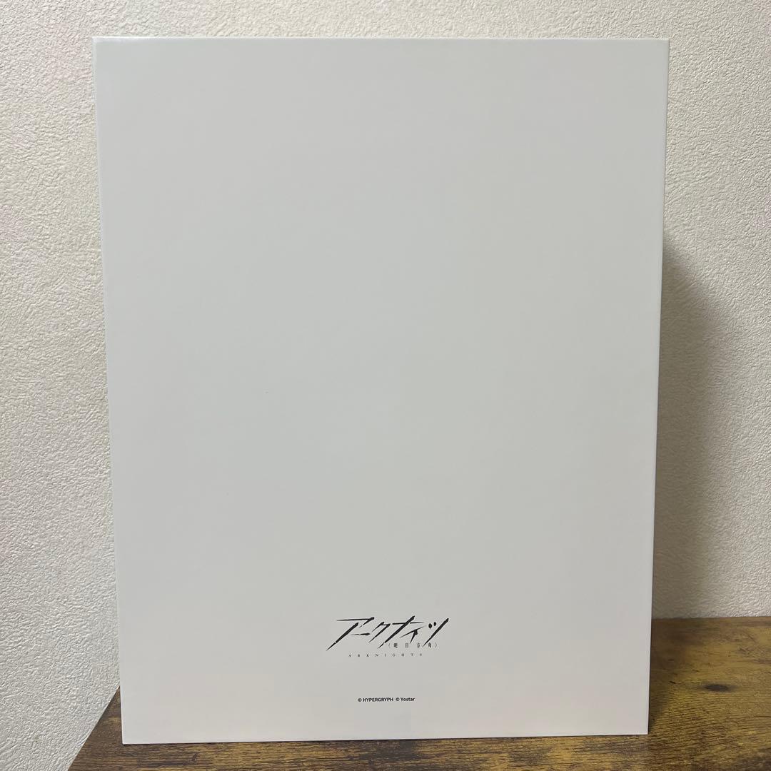 アークナイツ　美術設定資料集　日本語版　VOL.1 ※コーデ無し
