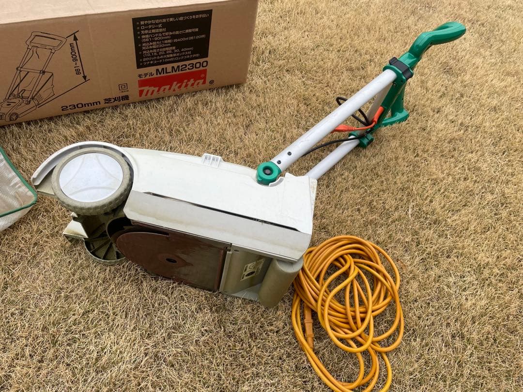 送料込makita マキタ 230mm芝刈機 MLM2300 草刈機 6段階調整