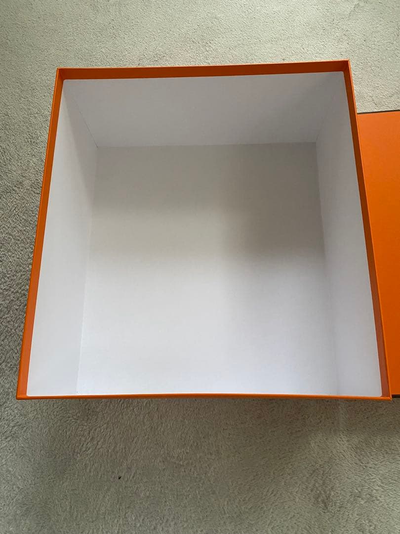 HERMES 空箱　ギフトボックス　ケリー28