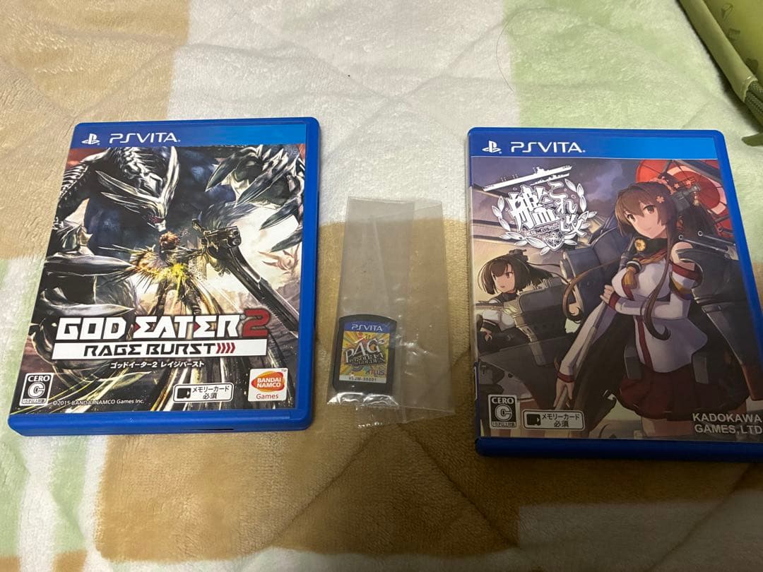 PSVITA PCH-2000 艦これモデル　ケース・ソフト付き