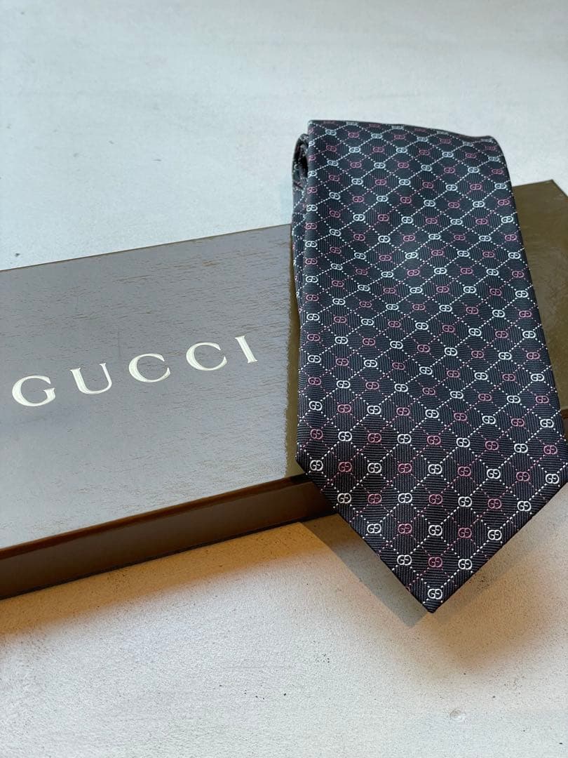 【新品未使用】GUCCI ダークグレー ネクタイ 100%シルク