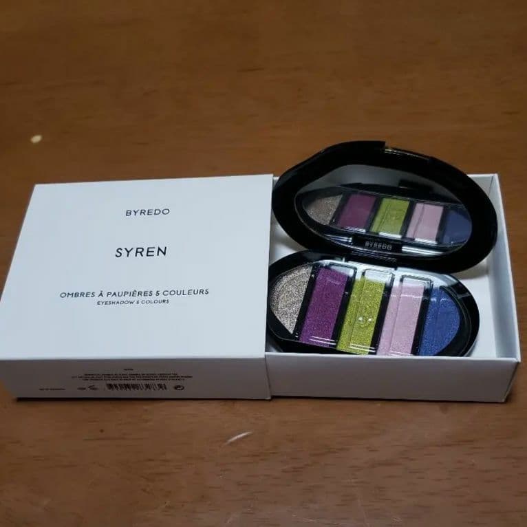 値下げ↘️BYREDO SYREN アイシャドウパレット　新品未使用