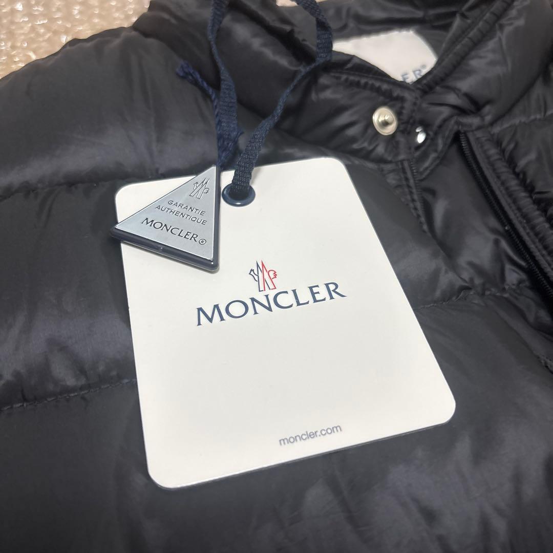 モンクレールライトダウン　ダウンベス　MONCLER ハイブリッドダウン