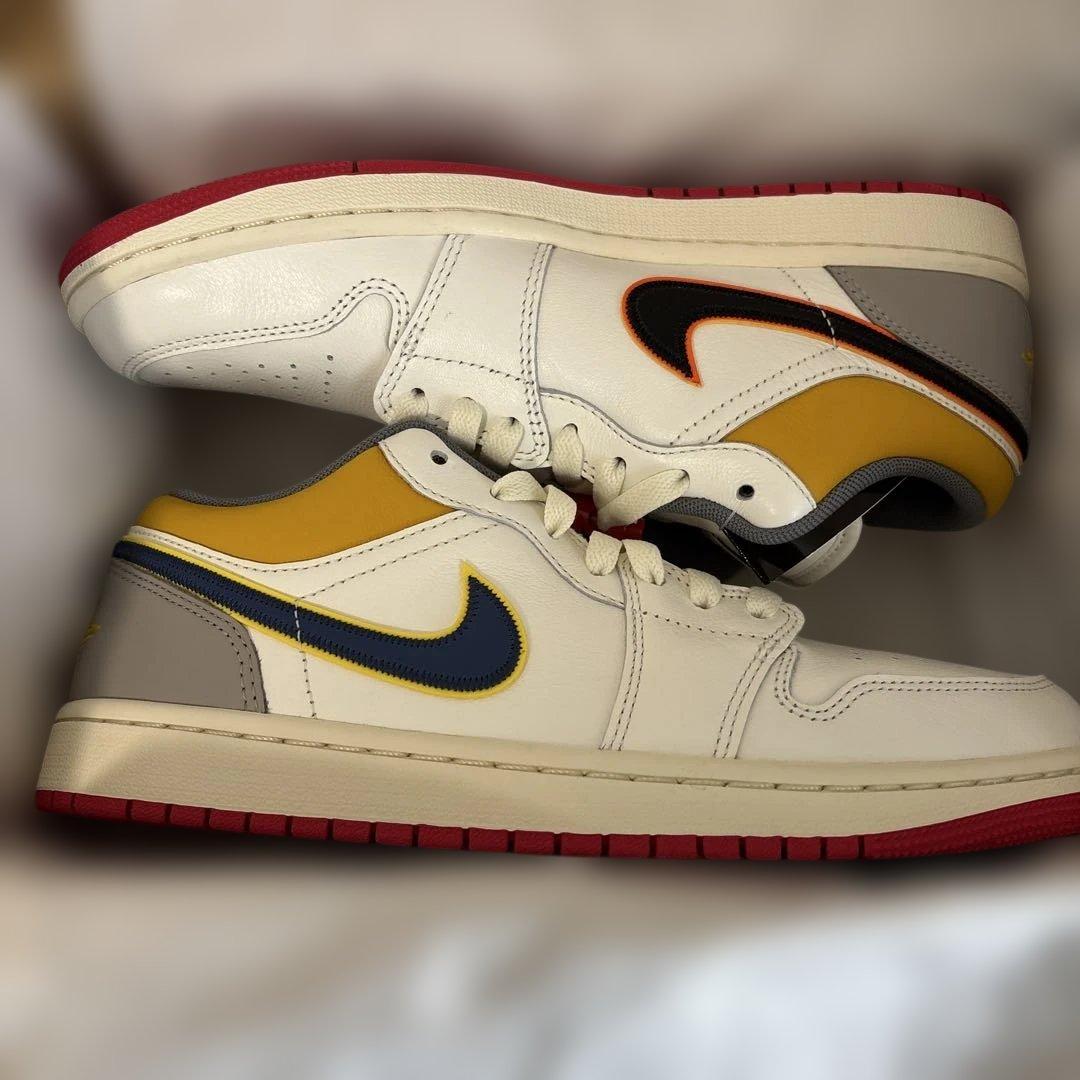 Air Jordan 1 Low ホワイト/イエロー/グレー/ブルー/レッド