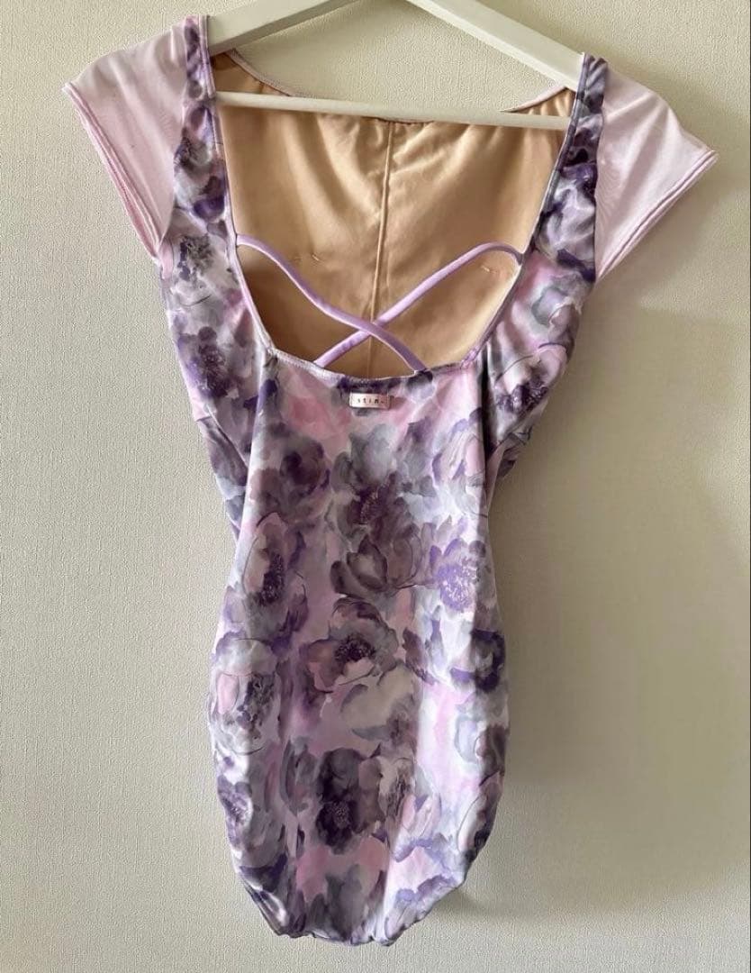 【完売】stina blurred flower pink レオタード M