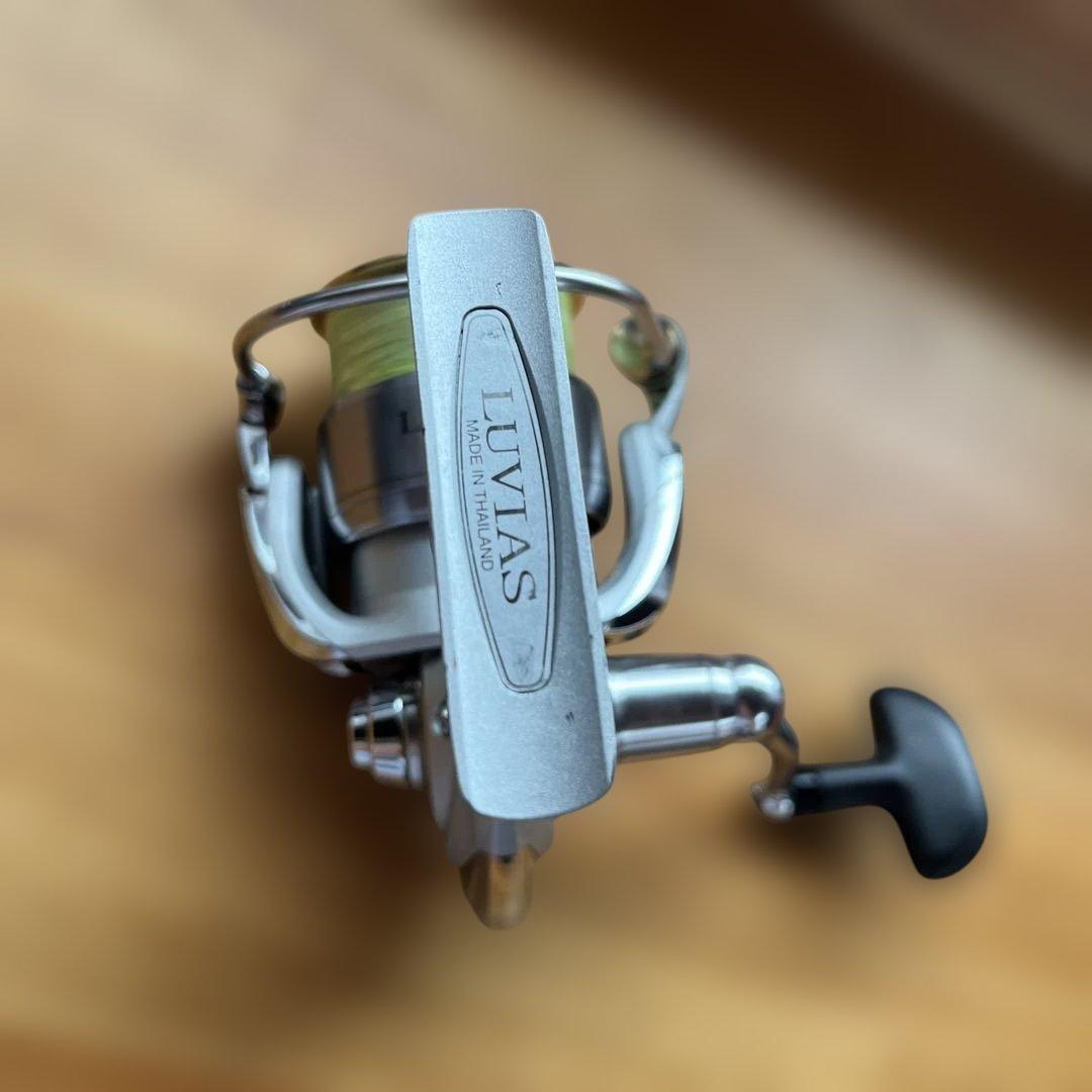 Luvias 2500 スピニングリール