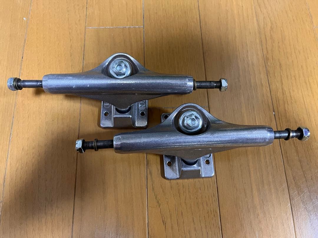 INDEPENDENTTRUCKS インディペンデント　トラック144 MID