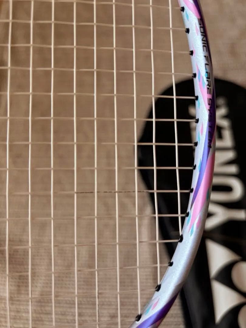 ヨネックス ナノフレア 111 / YONEX NANOFLARE 111