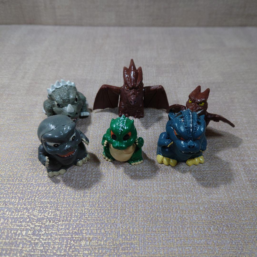 ゴジラ　ＳＤフィギュア　33体セット