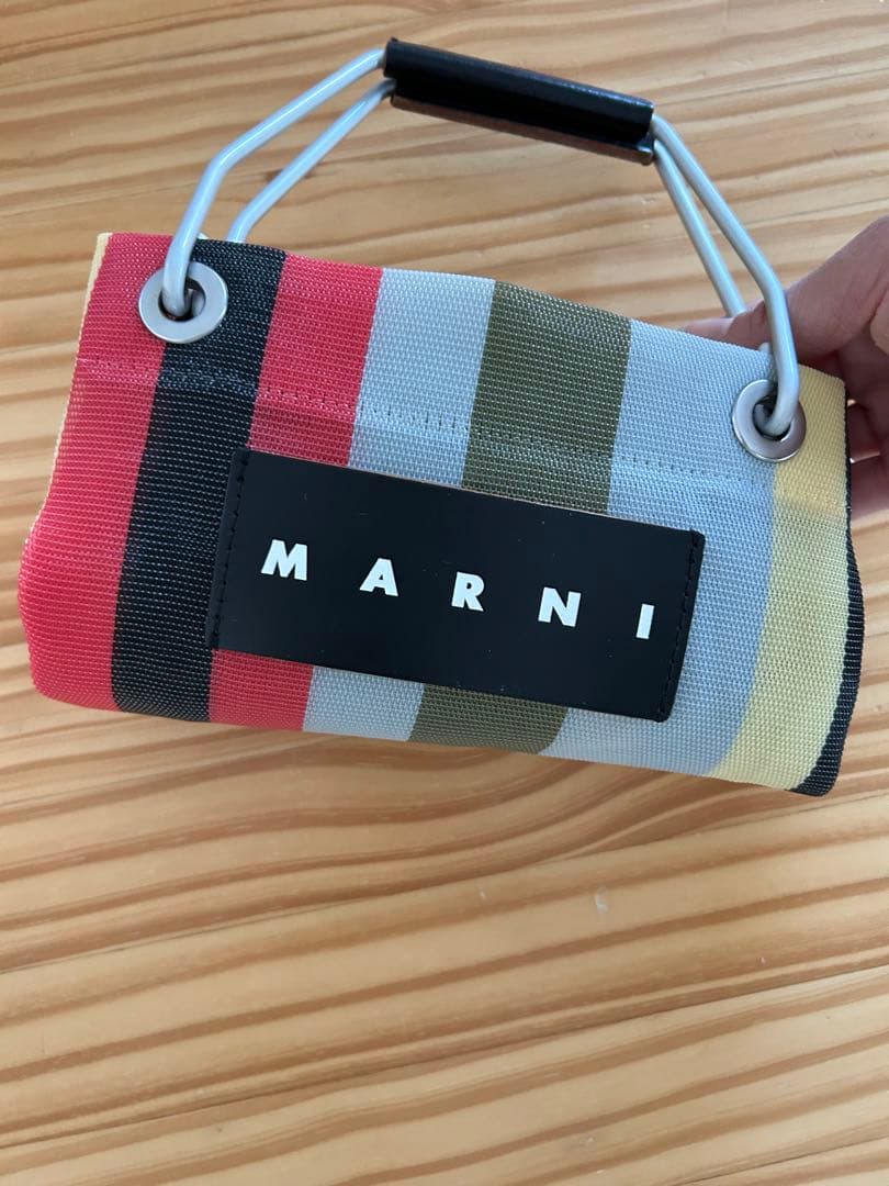 【MARNI ストライプバッグ】