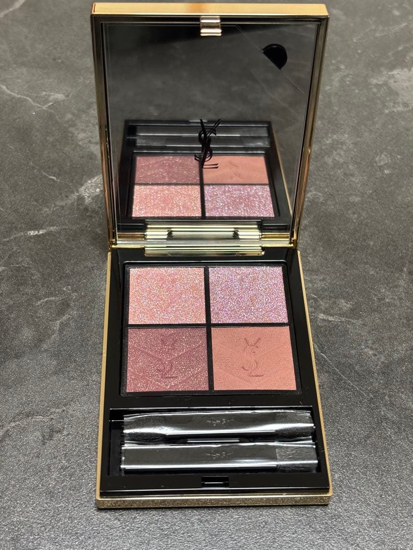 YSL イヴ・サンローラン クチュールミニクラッチ400アイシャドウ新品未使用品