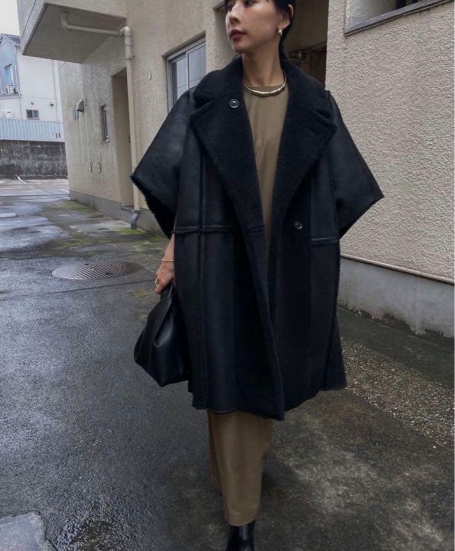 Ameri　REVERSIBLE BOA PONCHO COAT アメリ　コート