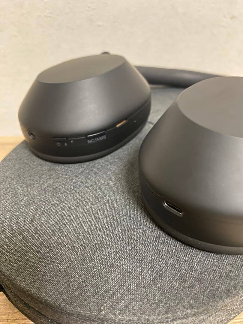 【極美品】SONY WH-1000XM5 ブラック ワイヤレスヘッドホン