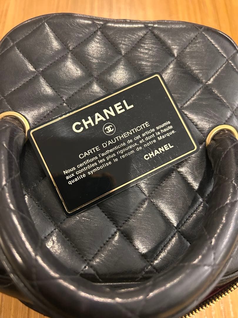 CHANEL ビンテージ　サイコロヴァニティ　黒