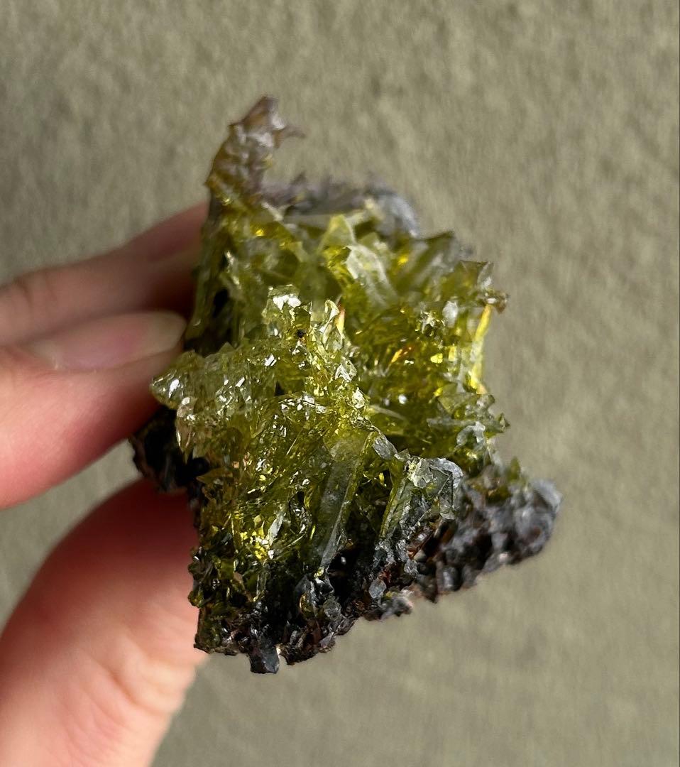 希少色 希少鉱物 ジンカイト 黄緑色結晶 天然石