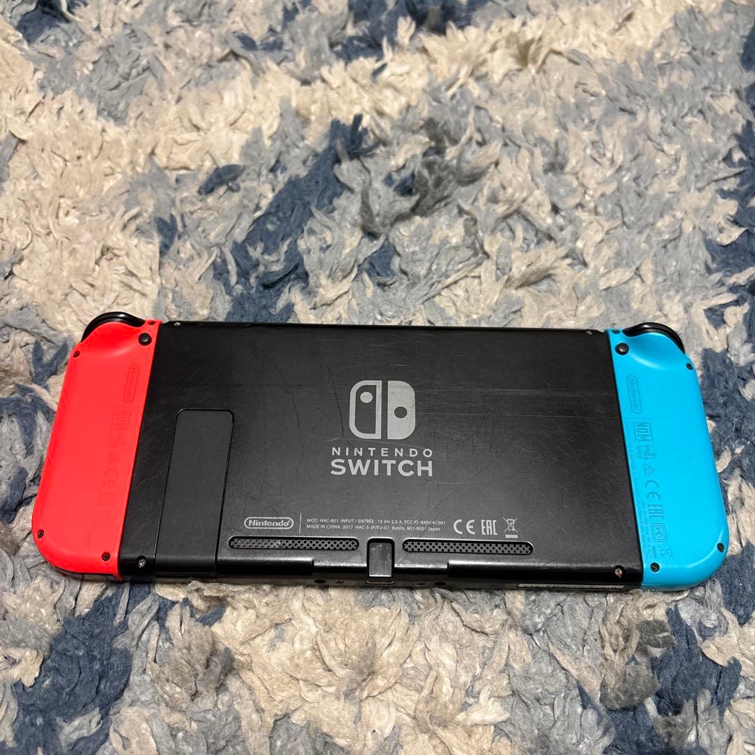 Nintendo Switch 本体 青/赤　ジャンク品　テレビに繋げるとつく