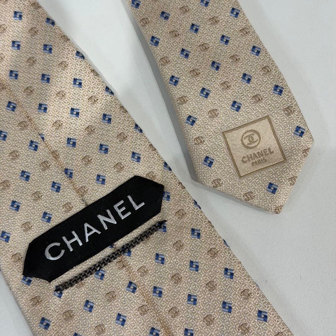 CHANEL ネクタイベージュ総柄ココマークシルク イタリア製