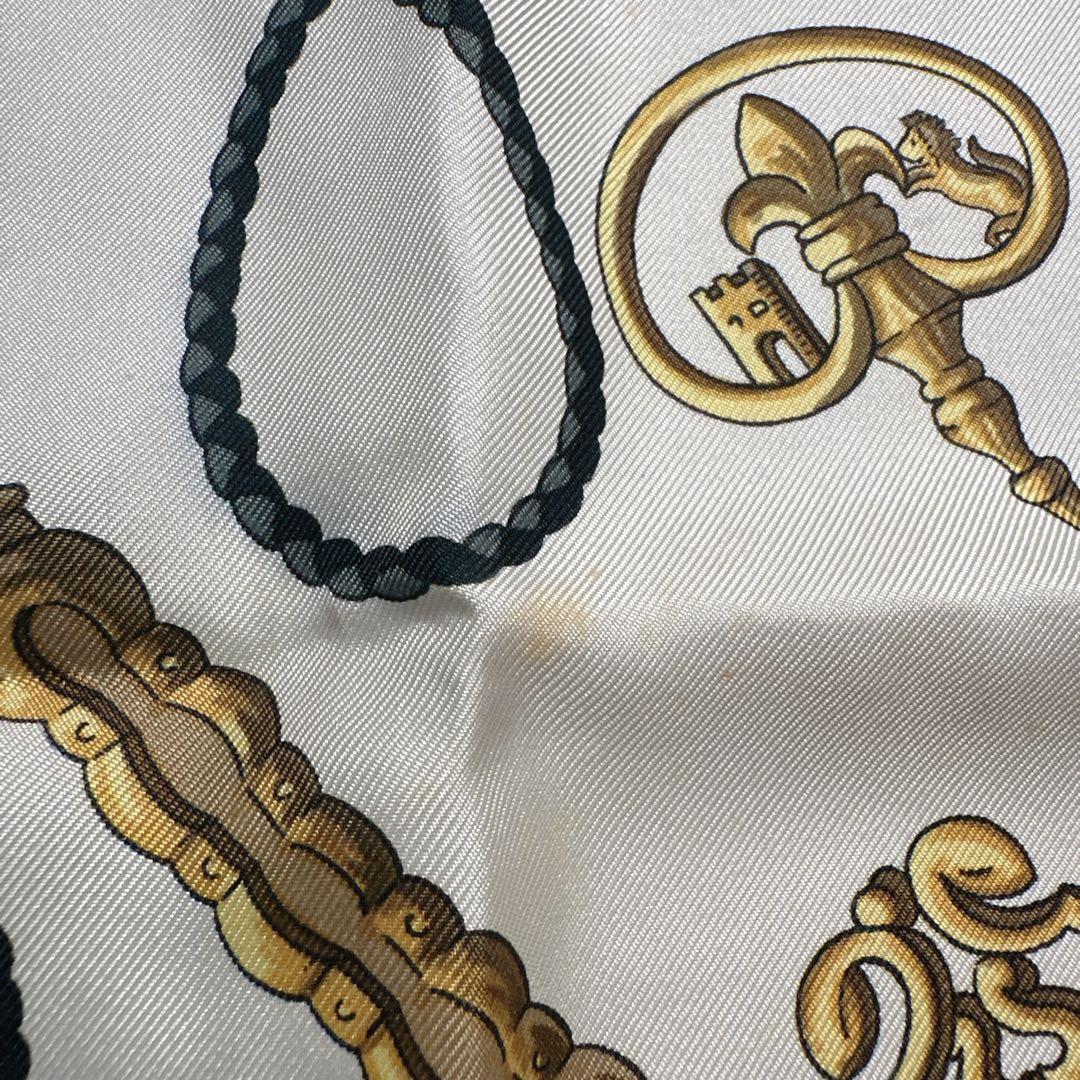 HERMES エルメス カレ90 鍵柄 シルク スカーフ ネイビー