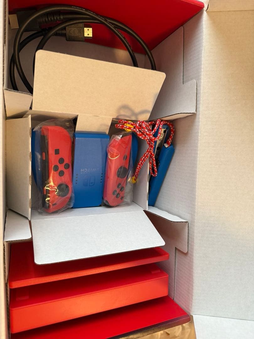 Nintendo Switch 本体 マリオレッド/ブルー
