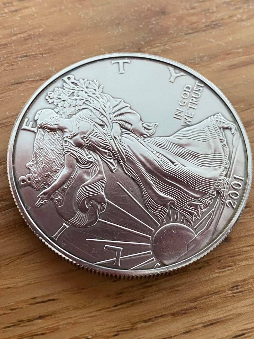 2001年 アメリカン イーグル イーグル銀貨　ウォーキングリバティ　1オンス