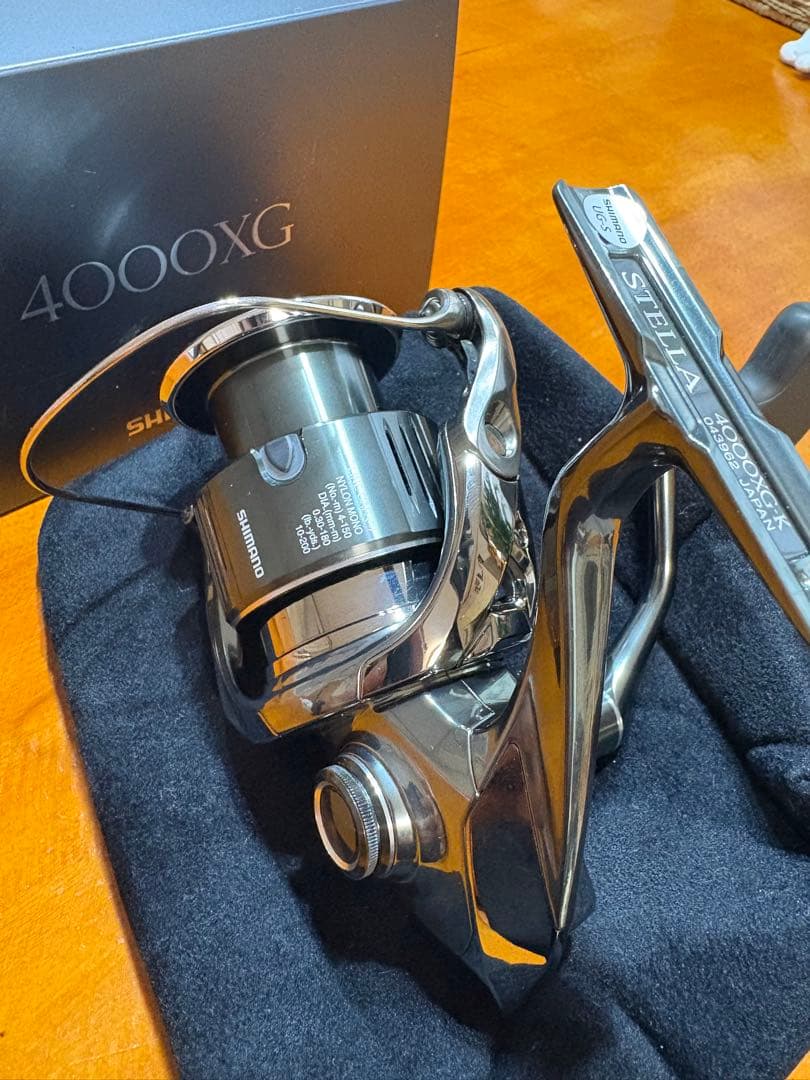 22ステラ　4000XG スピニングリール