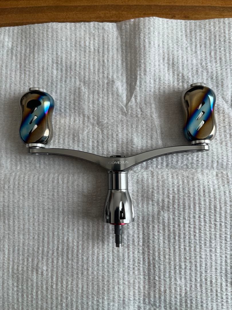 GOMEXUS 超々ジュラルミン製チタンノブ付きダブルハンドル98mm シマノ用