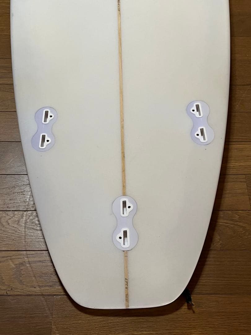 サーフボード ミッドレングス 6’6 FCS 「モモタロス」
