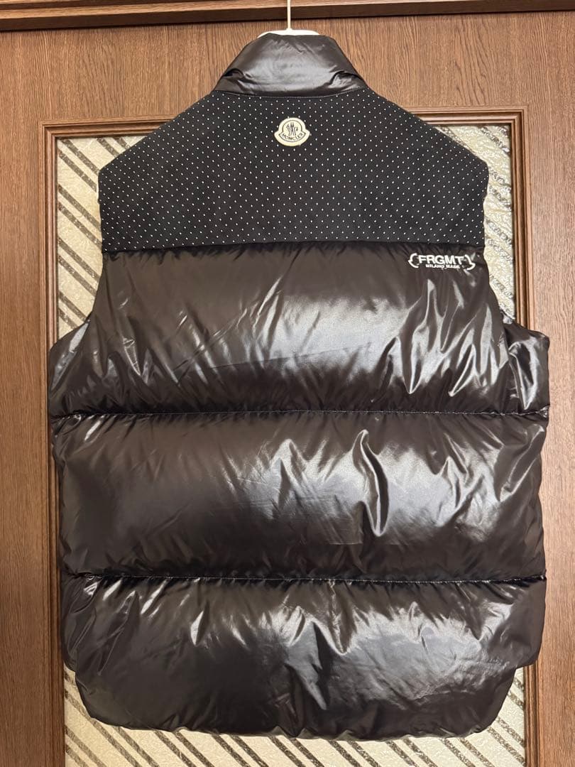 ヨ*シ様 MONCLER GENIUS × FRAGMENT ダウンベスト 黒