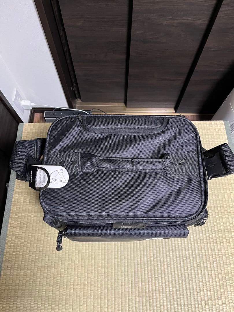 UDGレコードバッグ　UltimateSlingBagTrolleyDeLuxe