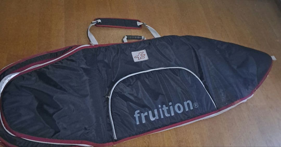 fruitionサーフボードケース