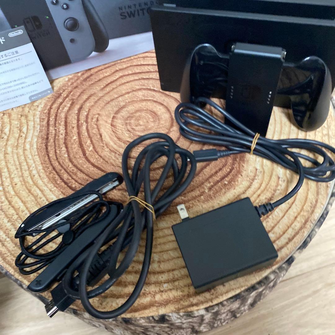 Nintendo Switch ニンテンドースイッチ本体　グレー③
