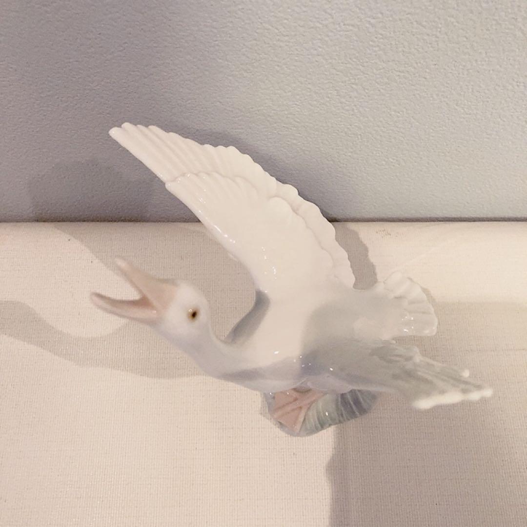 リヤドロ LLADRO 白鳥 フィギュリン 陶器 置物 正規品 刻印あり