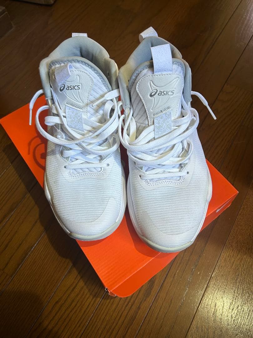 アシックス asics NOVA SURGE 3