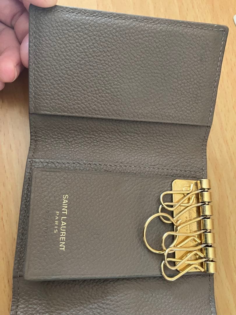 YSL グレー レザー　 三つ折りキーケース